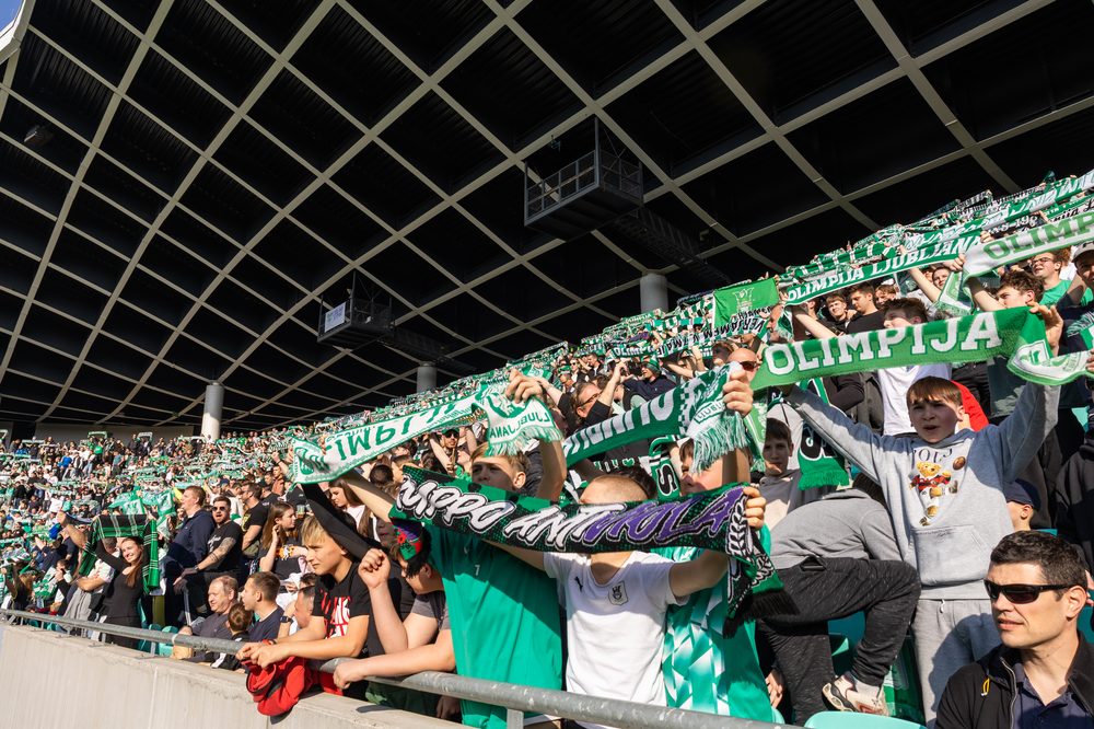 Tribuna s šali